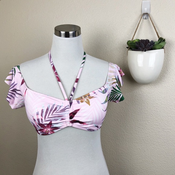 Bar III Other - ✖️SOLD✖️•BAR III• NWOT Palm Reader Ruffle Sleeve Bikini Top